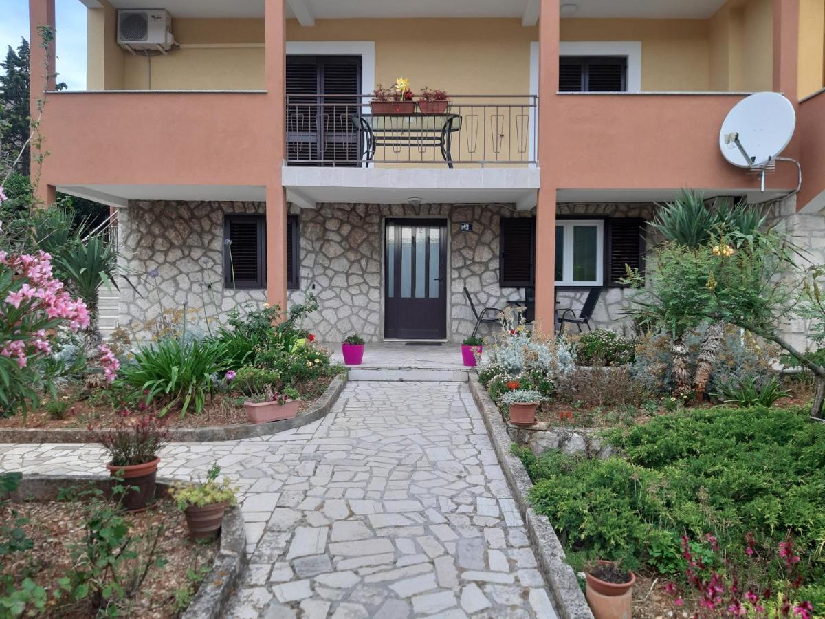 Apartmani Ana Црес Экстерьер фото