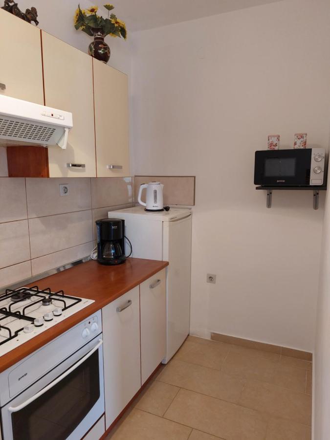 Apartmani Ana Црес Экстерьер фото